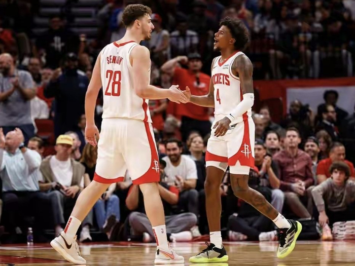 杰伦·格林三月爆发砍34分追平三分纪录，太阳惨