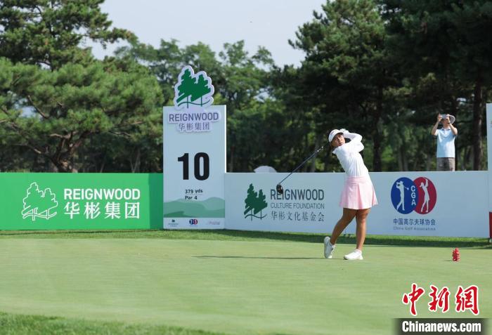 泰国选手坎-邦纳伯蒂领跑女子精英赛 中国小将庞