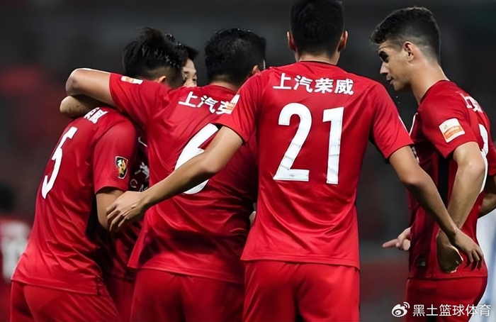 莱昂纳多伤退致上港遇困 鲁能强强对话暴露阵容