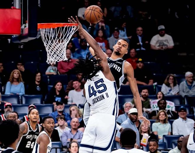 马刺冲刺西部第一 文班亚马挑战亚历山大MVP地位