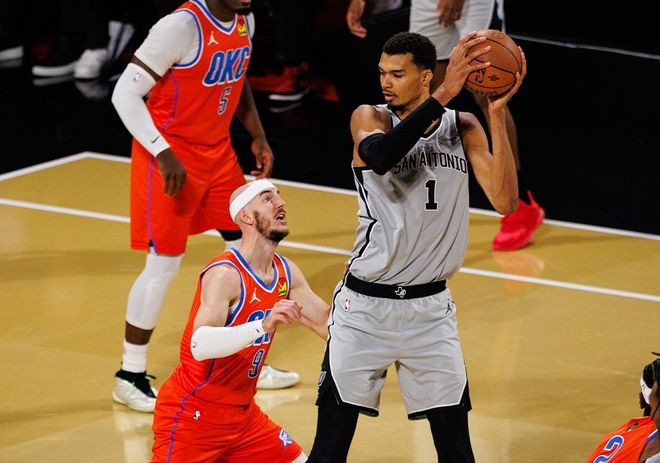 马刺冲刺西部第一 文班亚马挑战亚历山大MVP地位