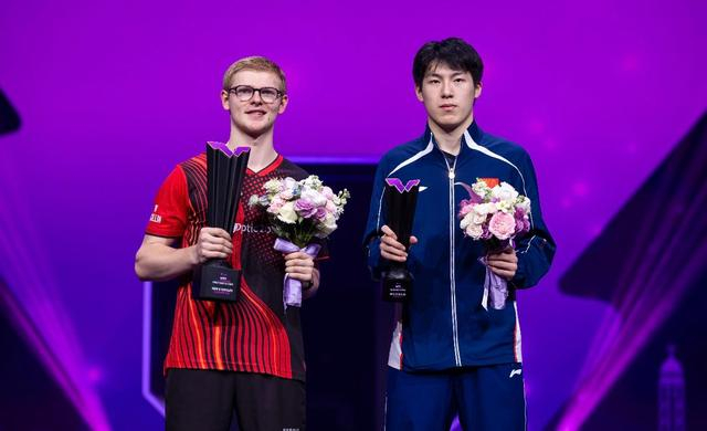 黑马温瑞博 vs 蒯曼失利引争议 重庆赛成新生代双